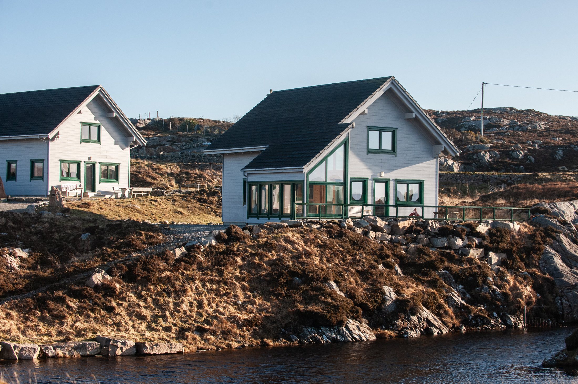 Self-catering lodge on the water's edge, Isle of Harris retreat